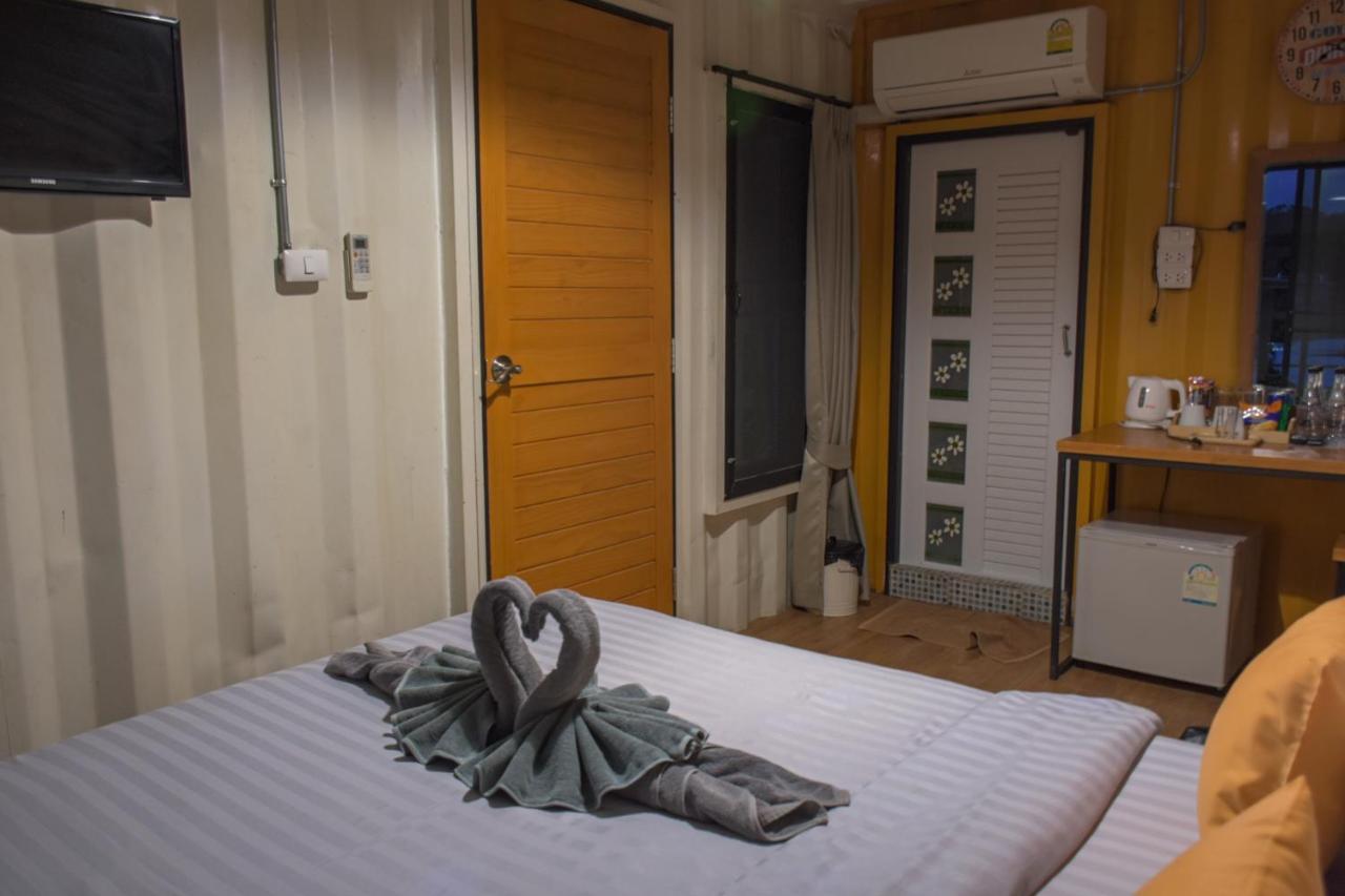 Inbox Living Rimkhong Hotel Chiang Khan Exterior foto