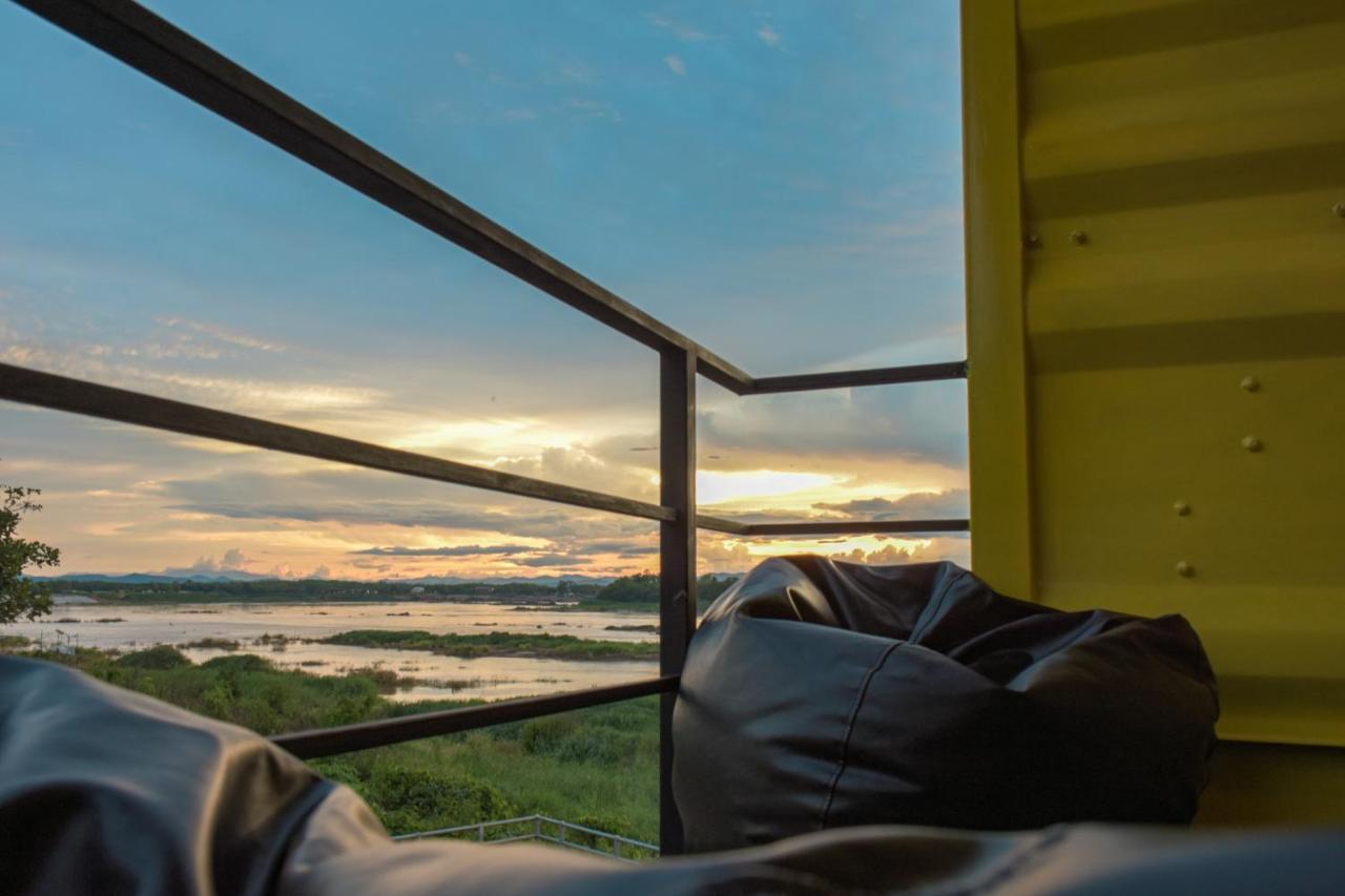 Inbox Living Rimkhong Hotel Chiang Khan Exterior foto