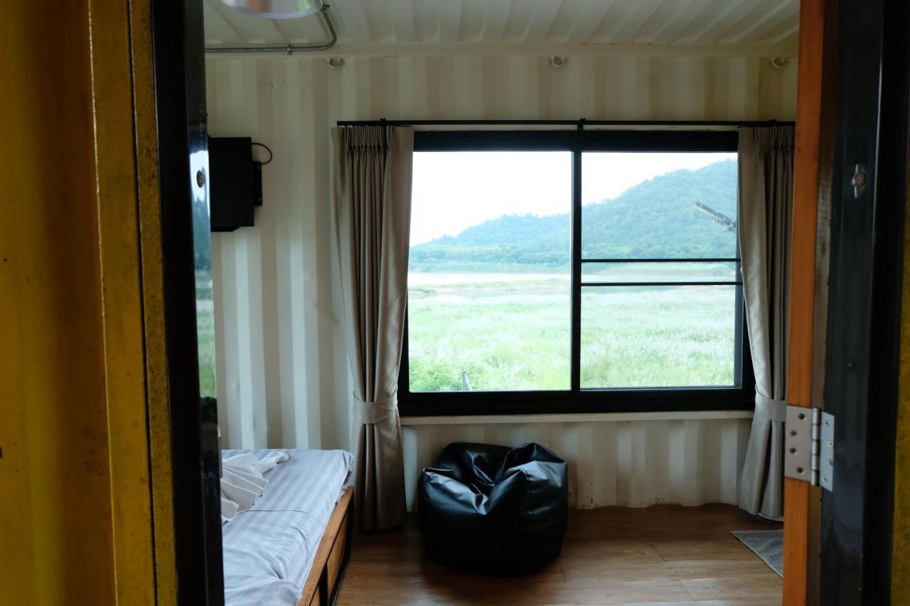Inbox Living Rimkhong Hotel Chiang Khan Exterior foto